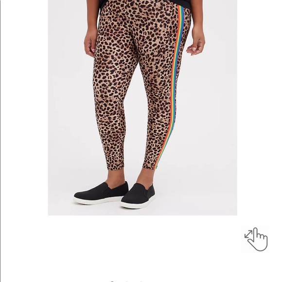 Torrid Liquid Leopard 🐆 Leggings - Picture 9 of 9